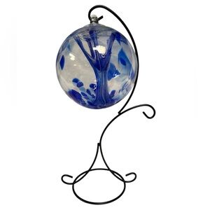 Hand Blown Witch’s/Friendship Ball Glass Art with metal stand 6 in Ball